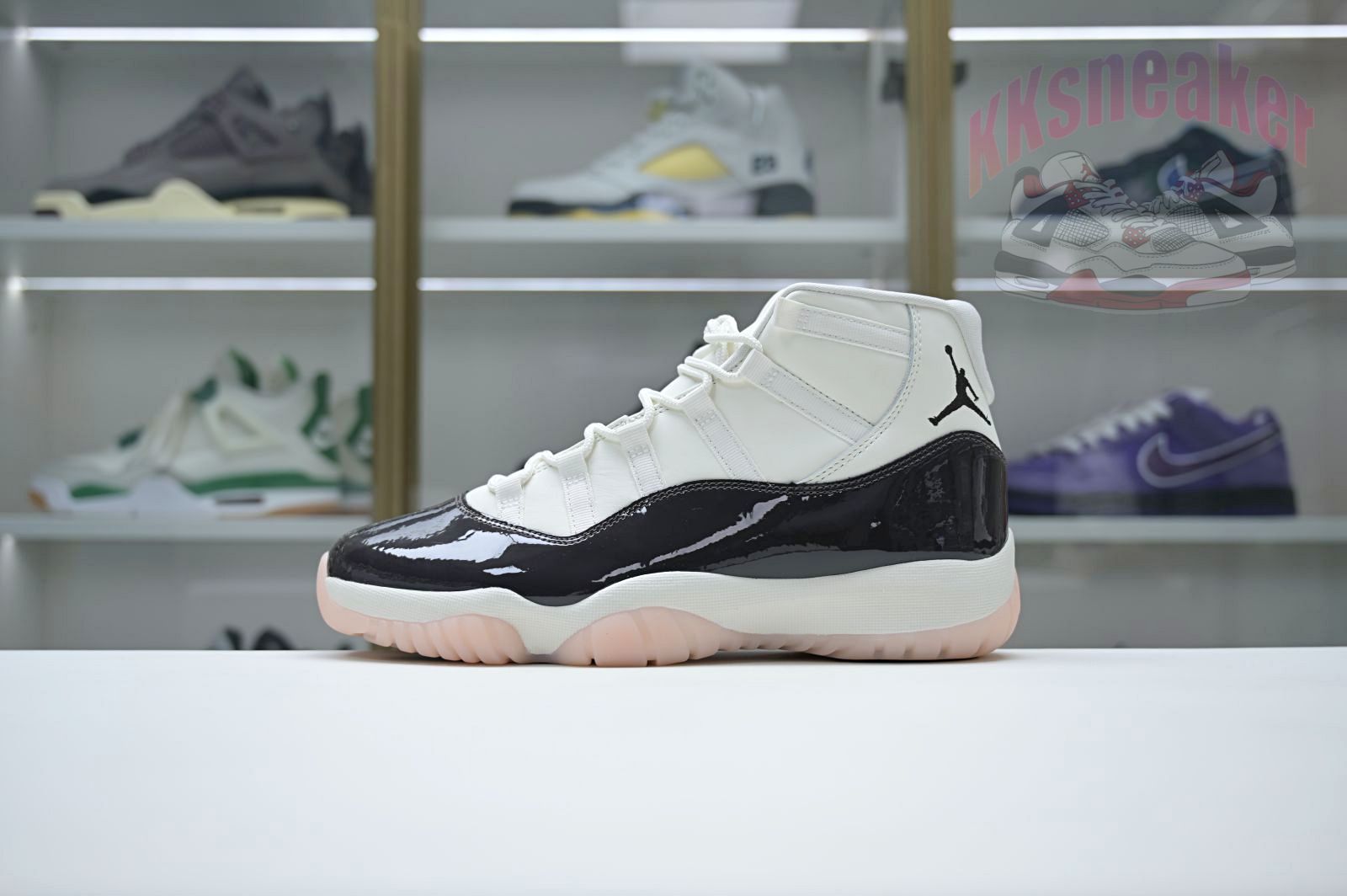 Air Jordan 11