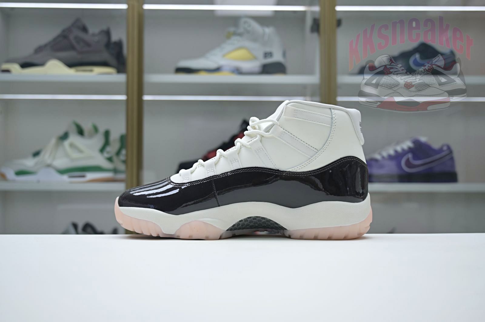 Air Jordan 11
