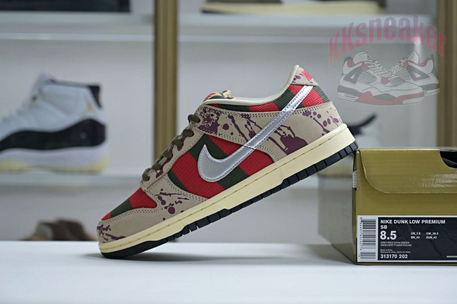 Nike Dunk SB Low Freddy Krueger