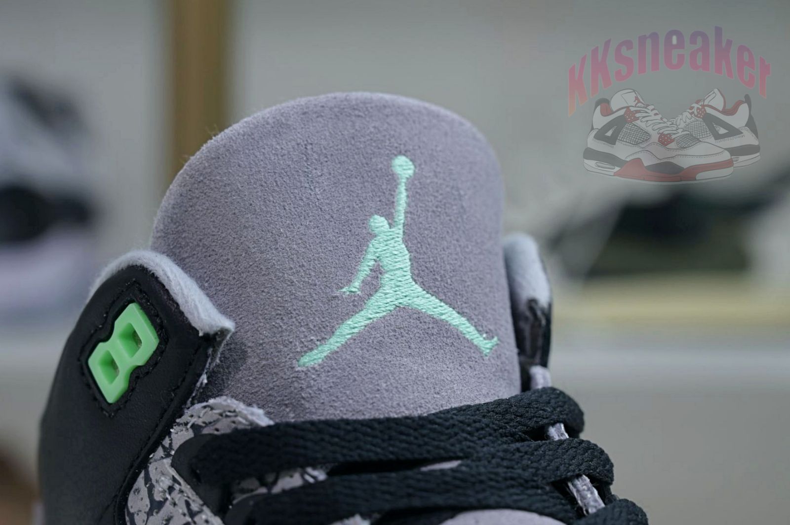 Air Jordan 3 Green Glow   AJ3