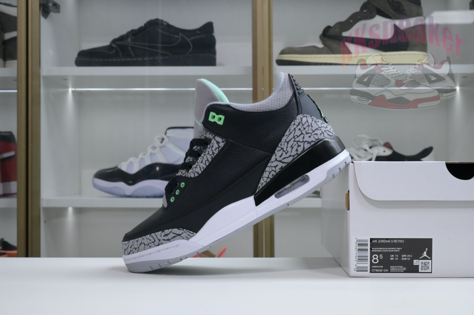 Air Jordan 3 Green Glow   AJ3