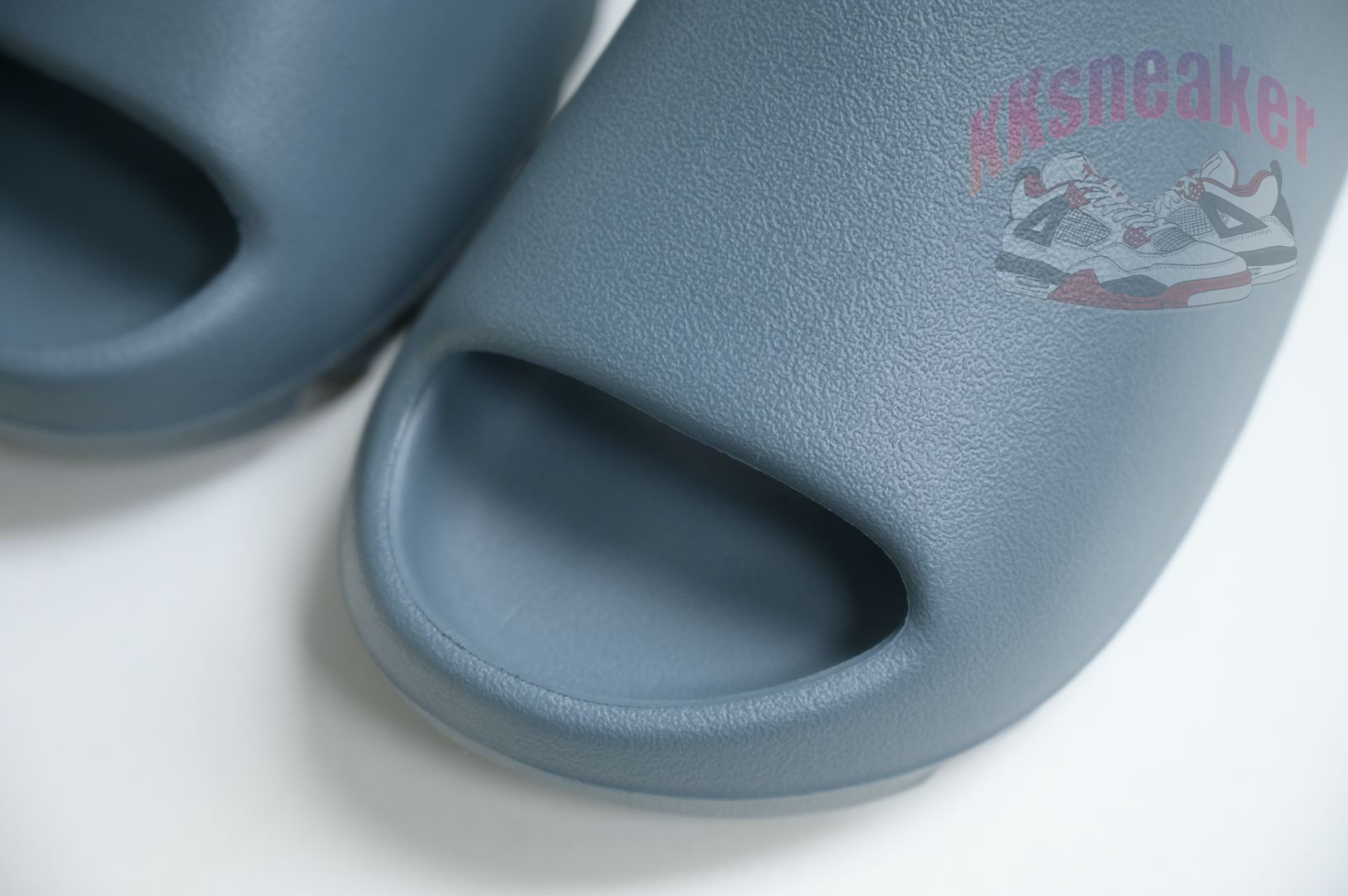 adidas originals Yeezy Slide