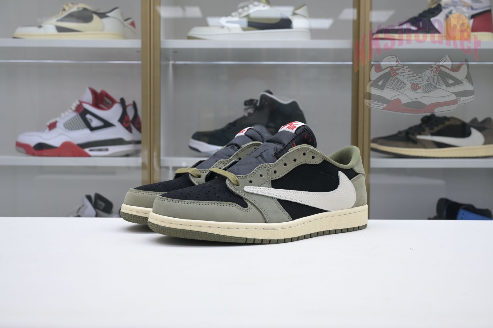 Travis Scott x Jordan Air Jordan 1 Low OG 7.0