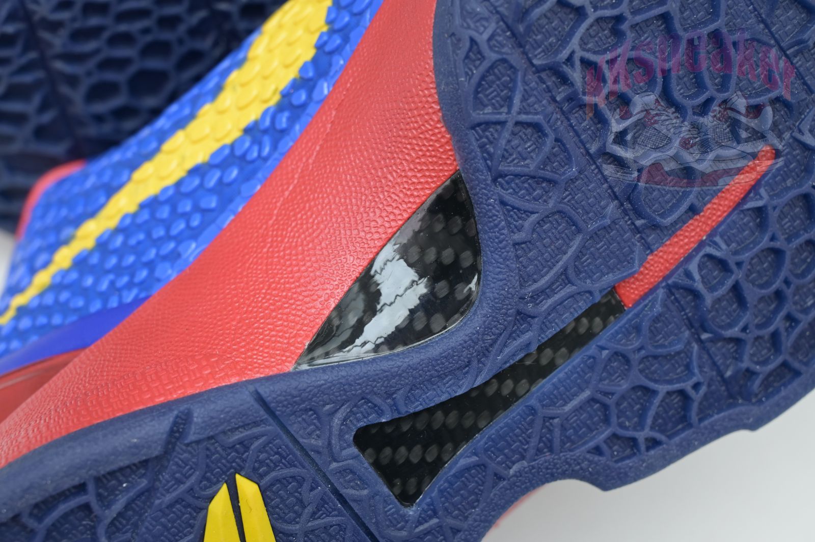 Nike Zoom Kobe 6  FC Barcelona Home
