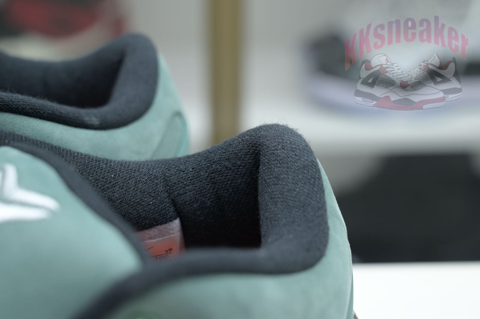 Nike Zoom Kobe 4 Protro