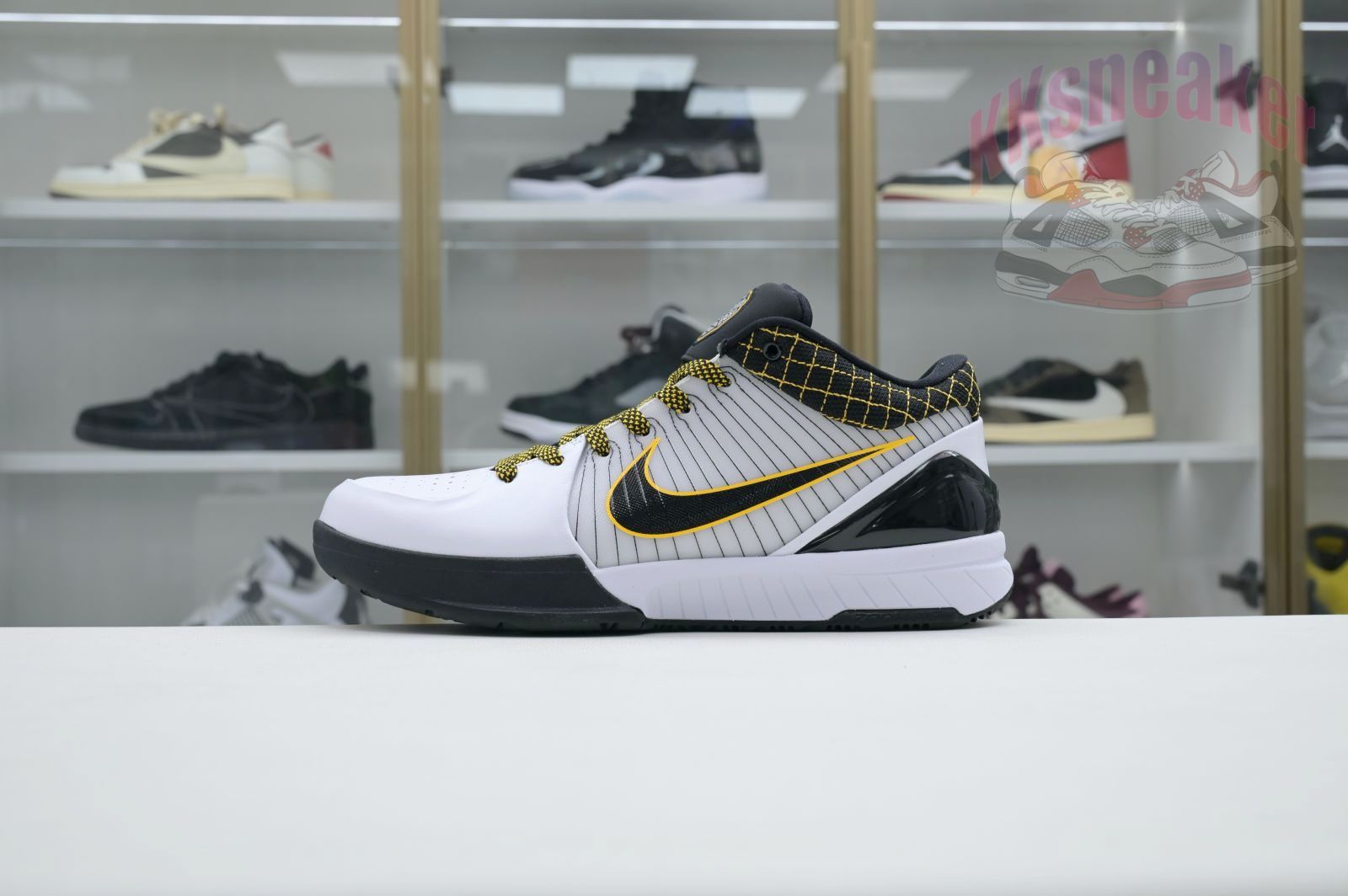 Nike Zoom Kobe 4 Protro