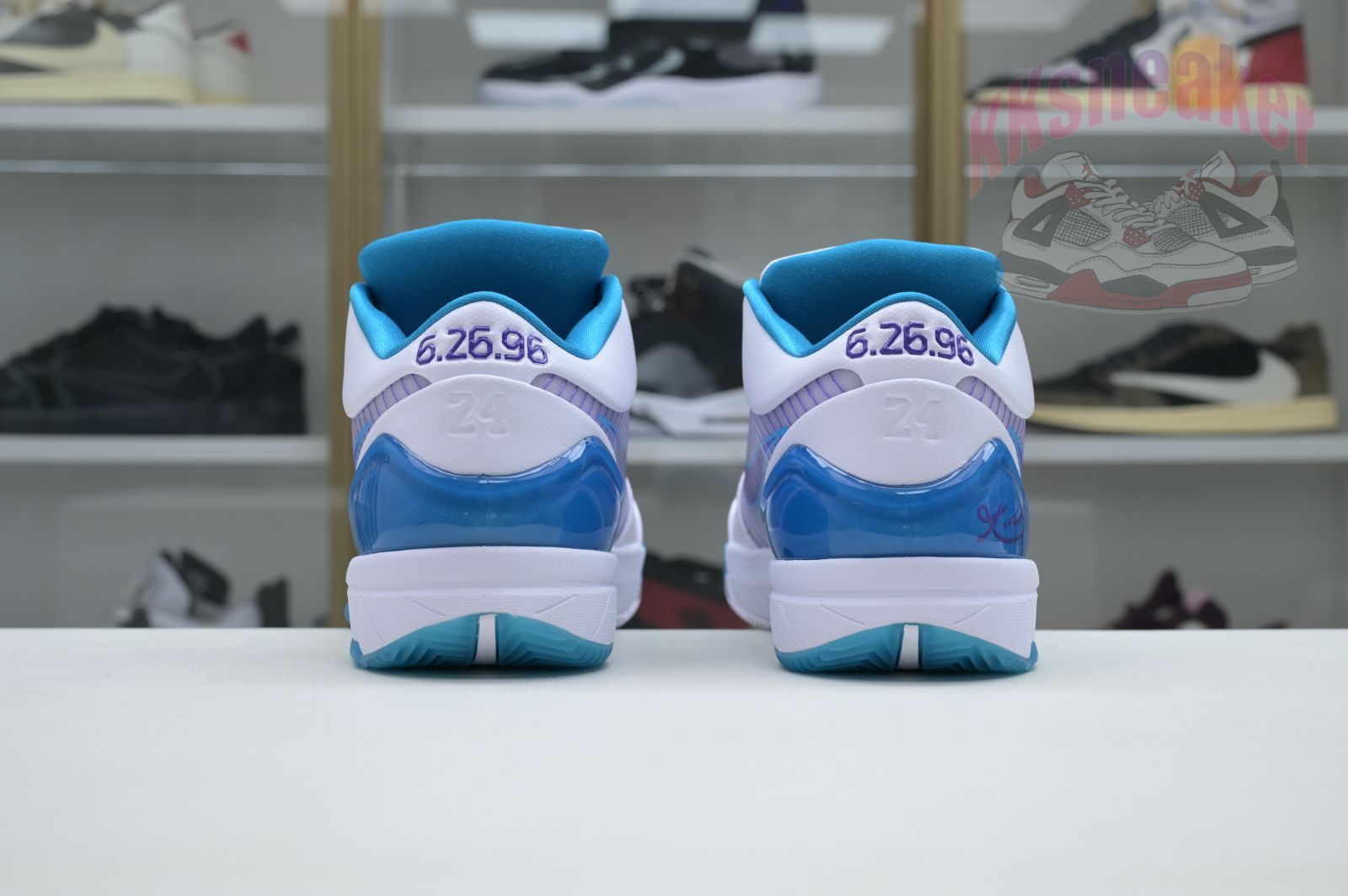 Nike Zoom Kobe 4 Protro