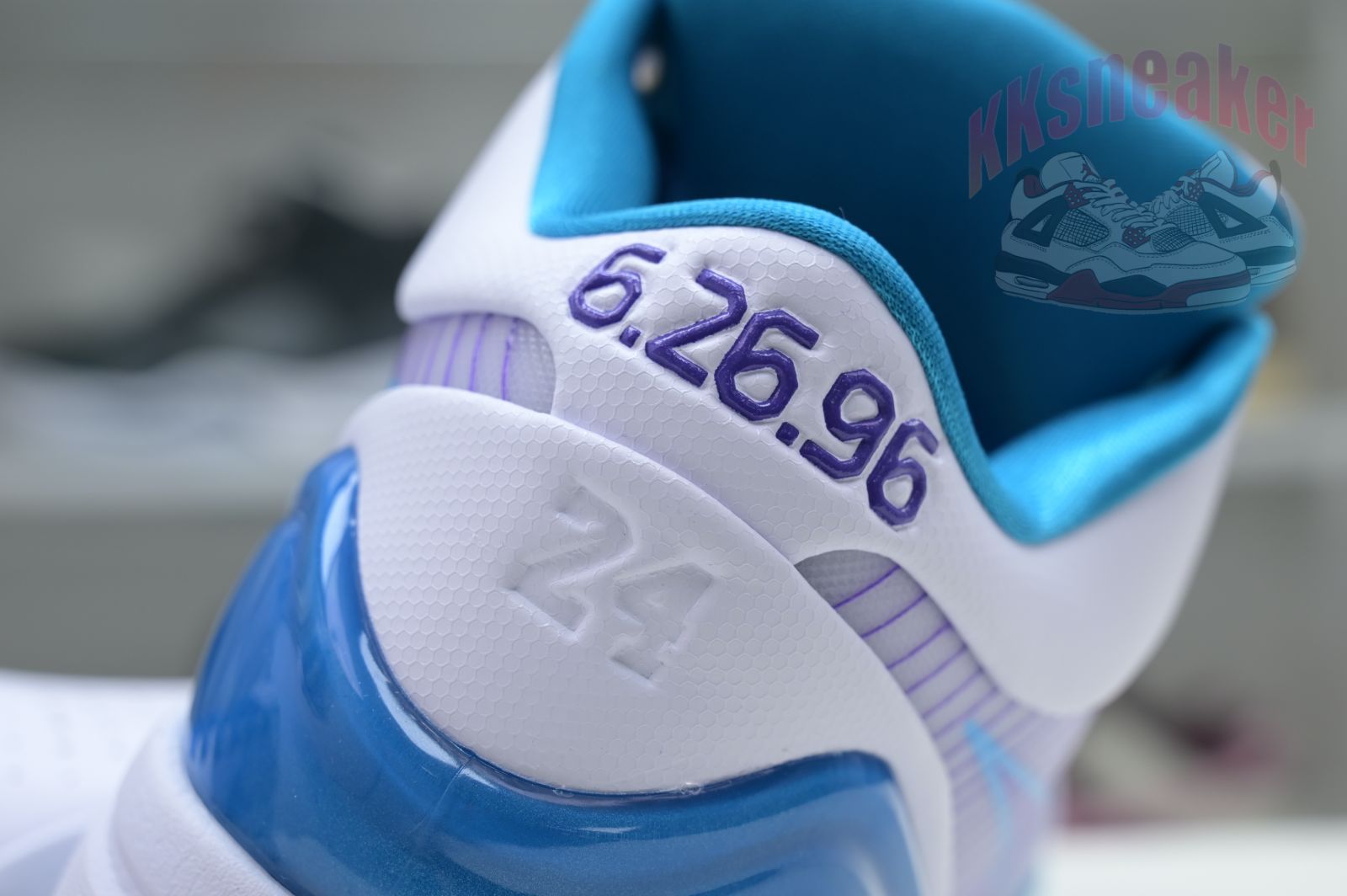 Nike Zoom Kobe 4 Protro
