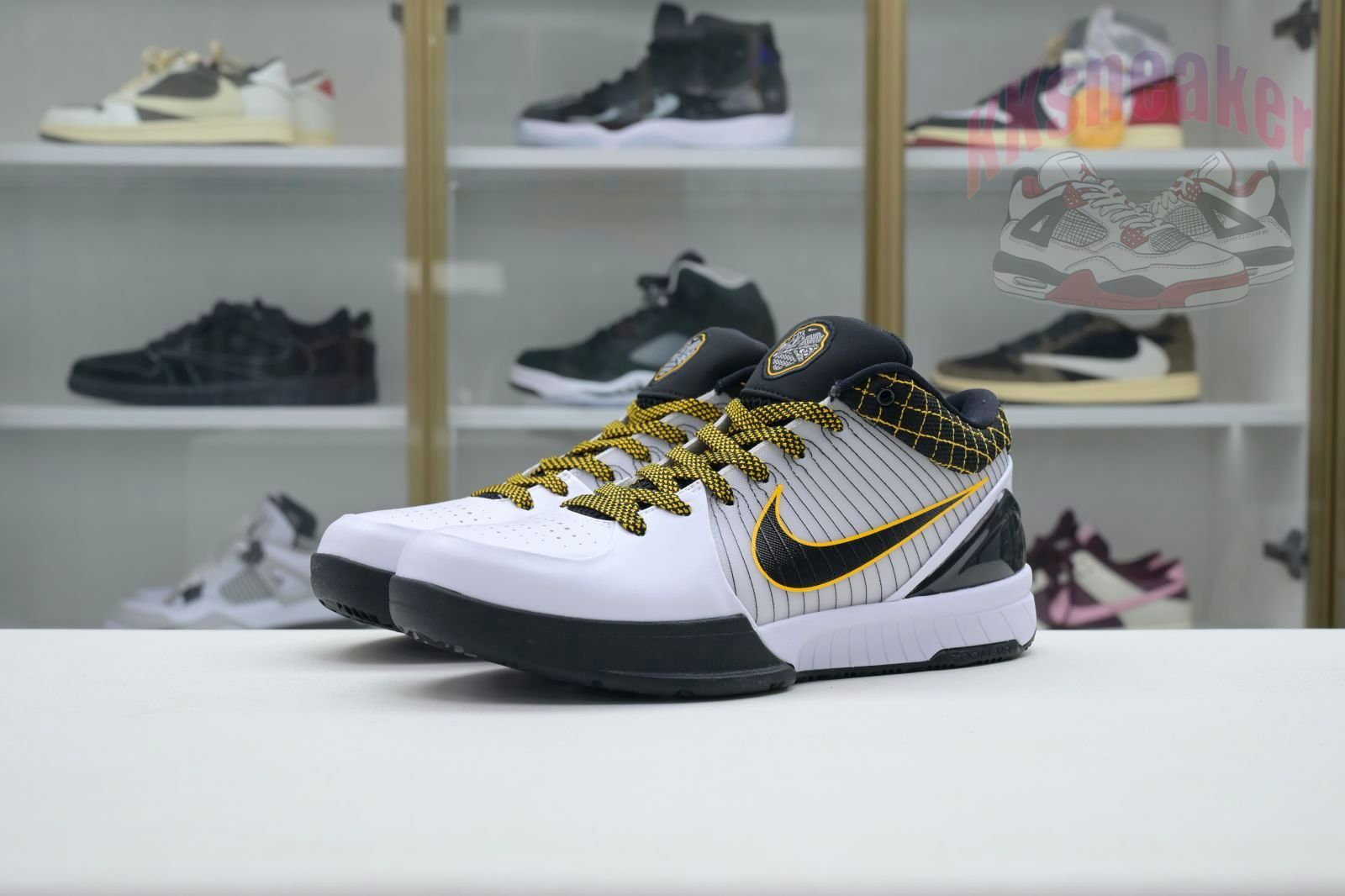 Nike Zoom Kobe 4 Protro