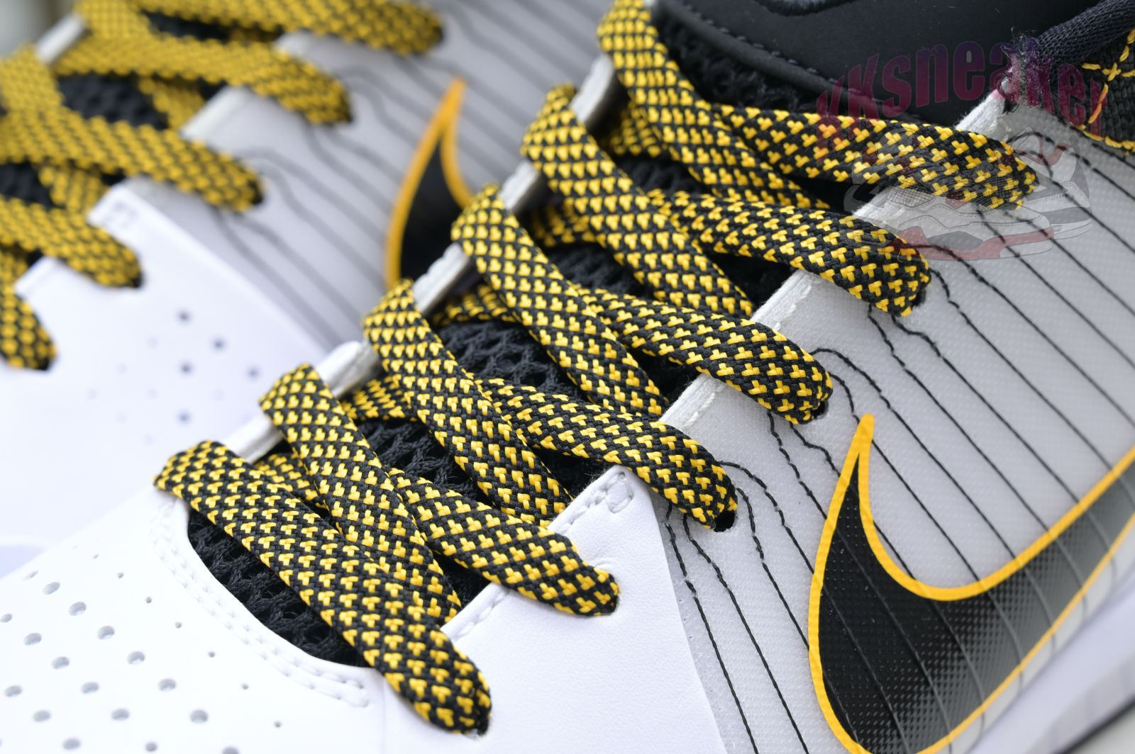 Nike Zoom Kobe 4 Protro