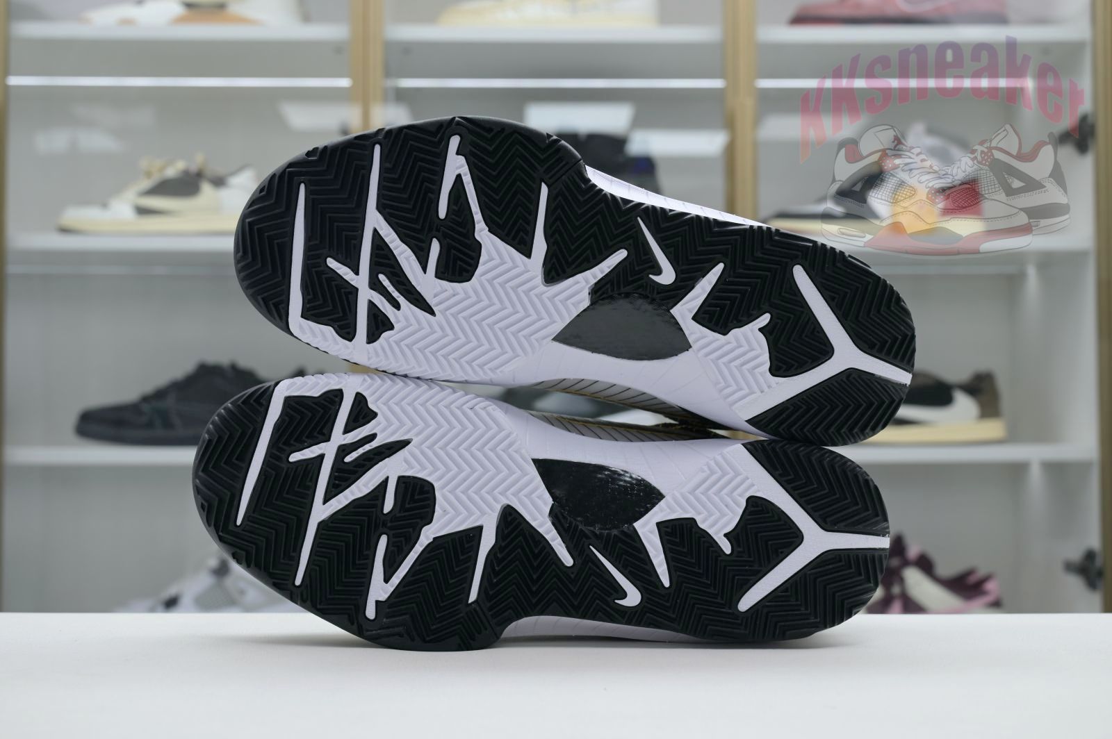 Nike Zoom Kobe 4 Protro