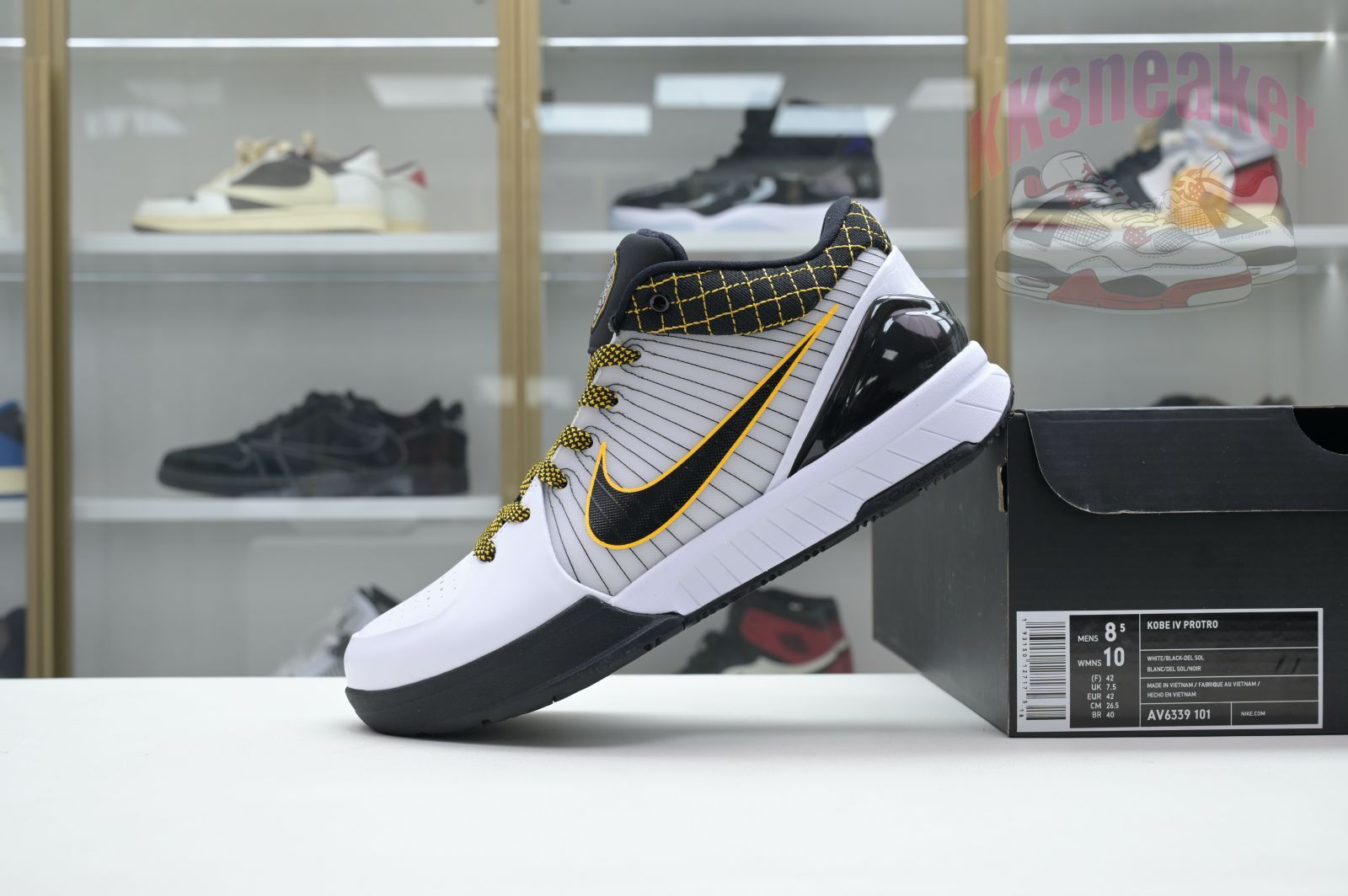 Nike Zoom Kobe 4 Protro