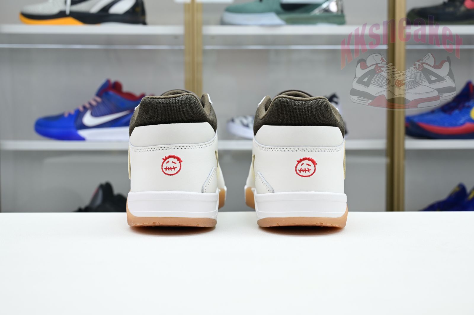 Travis Scott x Jordan Executive The Check