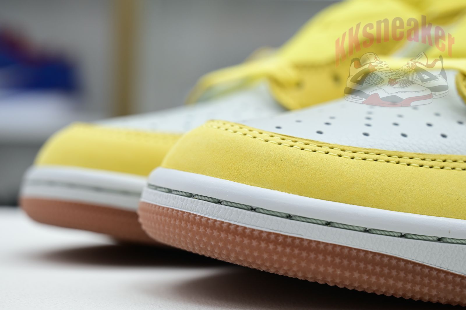 Travis Scott x Jordan Air Jordan 1 Low Canary