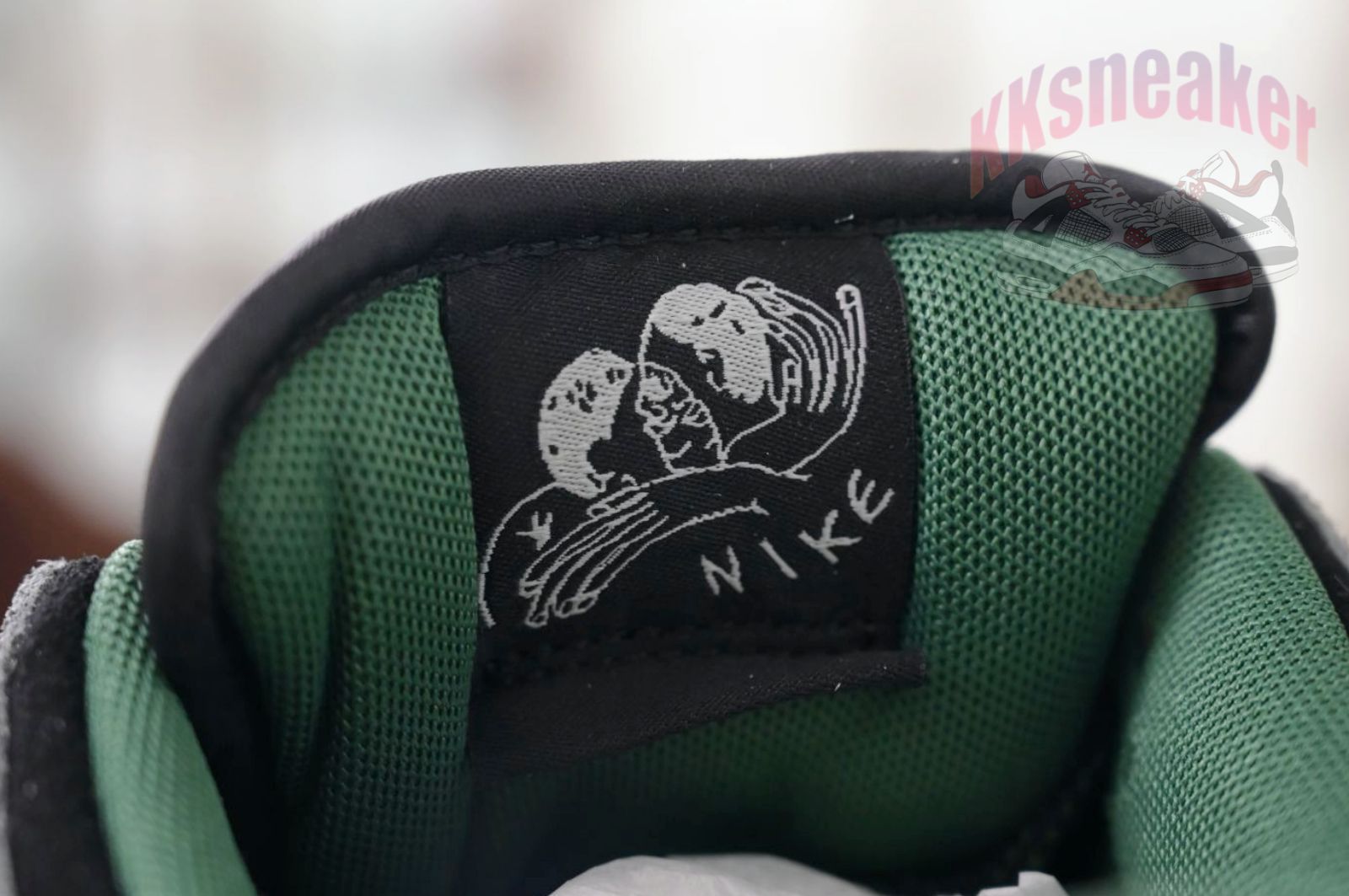 There Skateboards x Nike Dunk SB