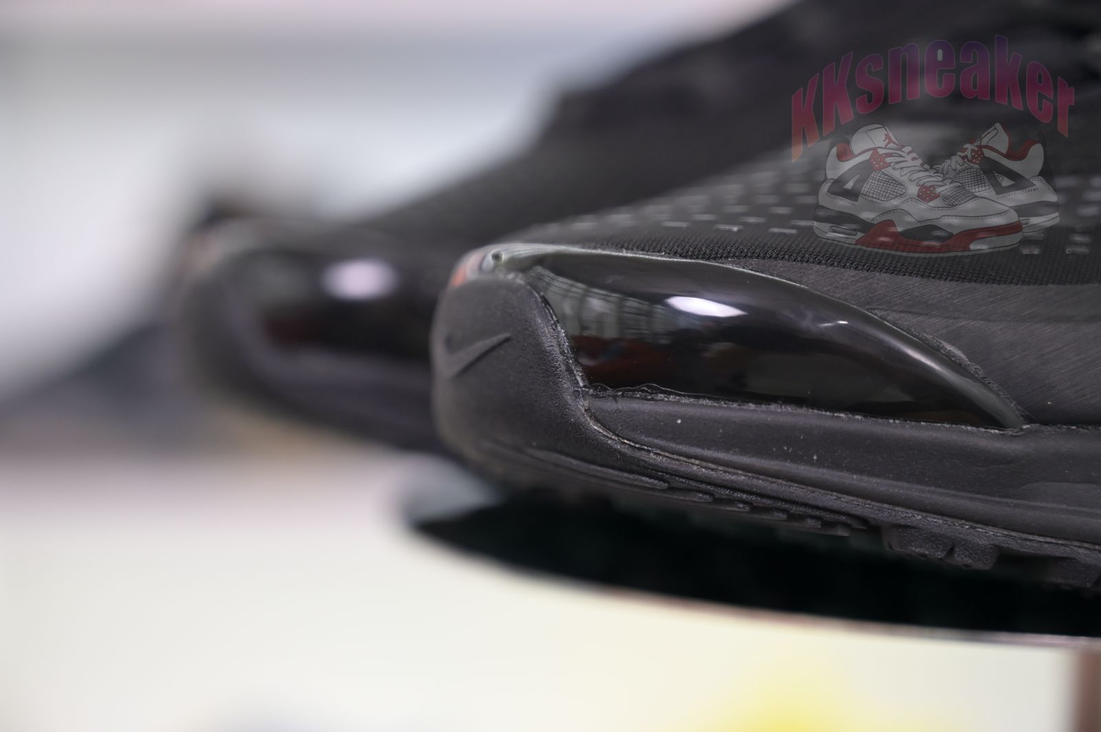 Supreme x Nike Air Max Dn