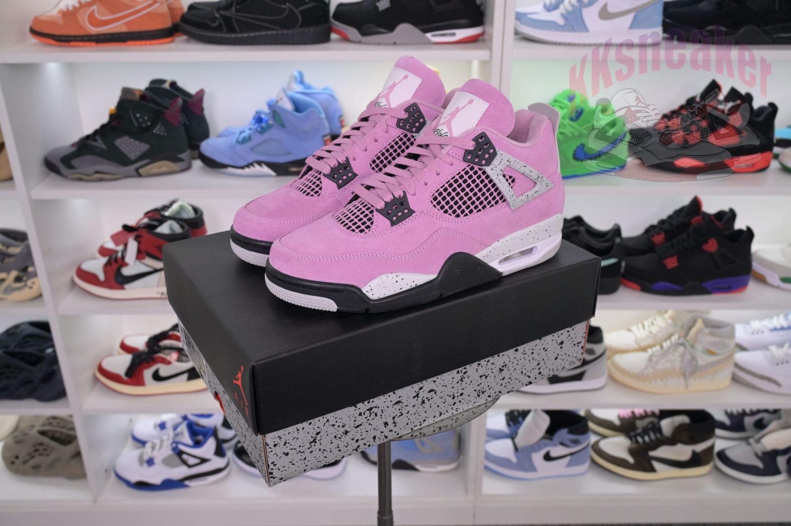 Jordan Air Jordan 4“Orchid”