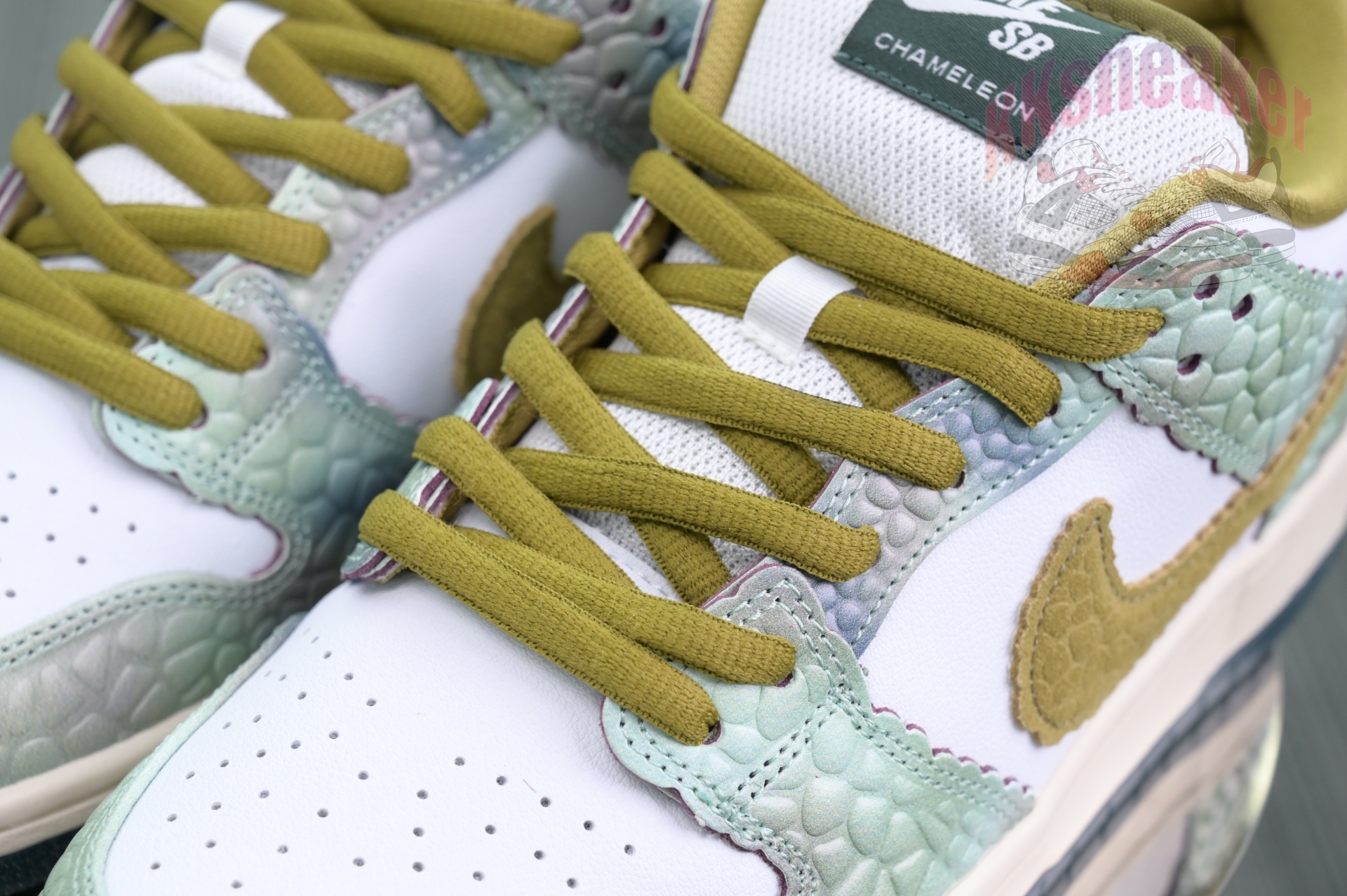 Alexis Sablone x Nike Dunk SB Low