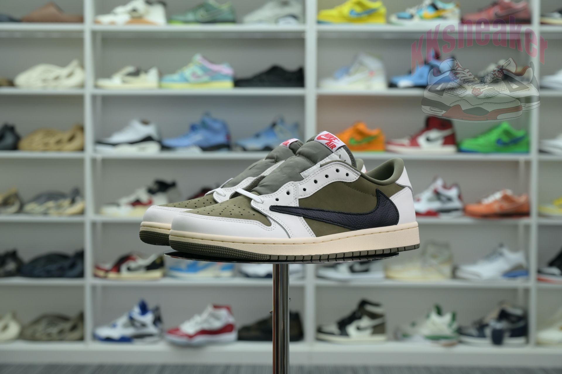 Travis Scott x Jordan Air Jordan 1 Low OG “Medium Olive”