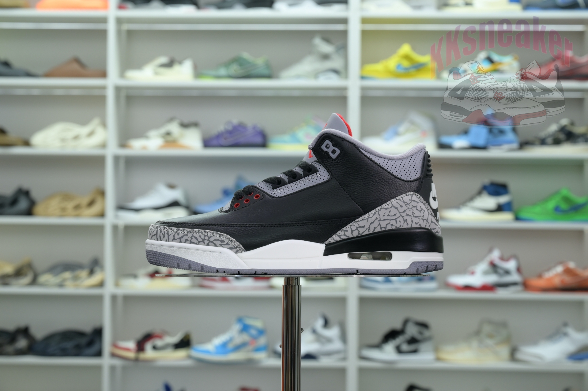 Air Jordan 3“Black Cement Reimagined”