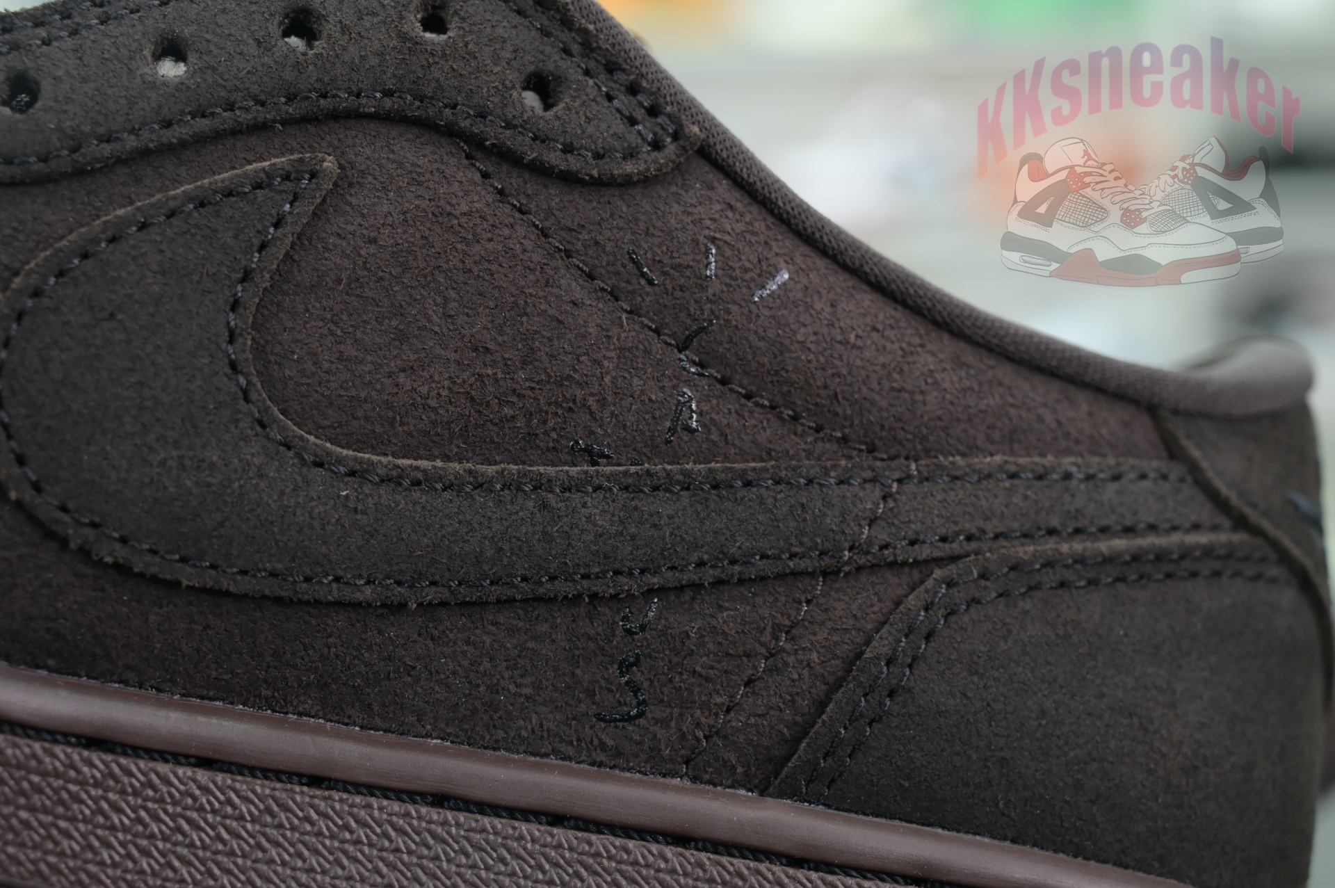 Travis Scott x Jordan Air Jordan 1 Low OG“Velvet Brown”