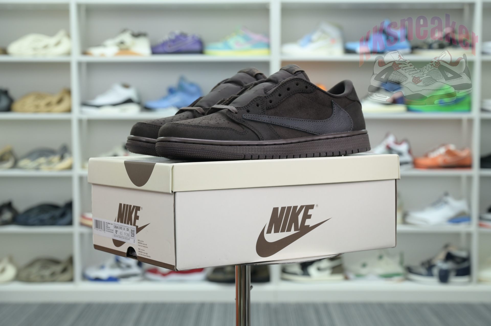 Travis Scott x Jordan Air Jordan 1 Low OG“Velvet Brown”