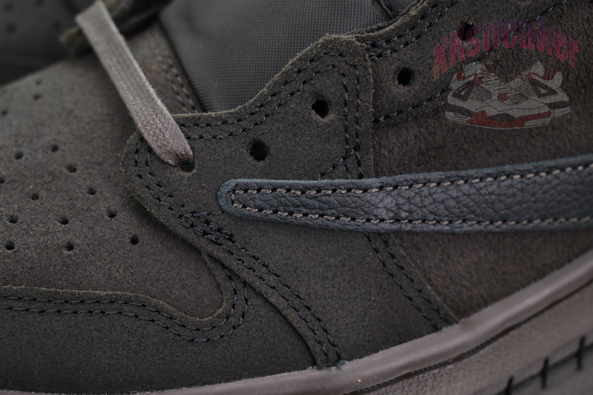 Travis Scott x Jordan Air Jordan 1 Low OG“Velvet Brown”