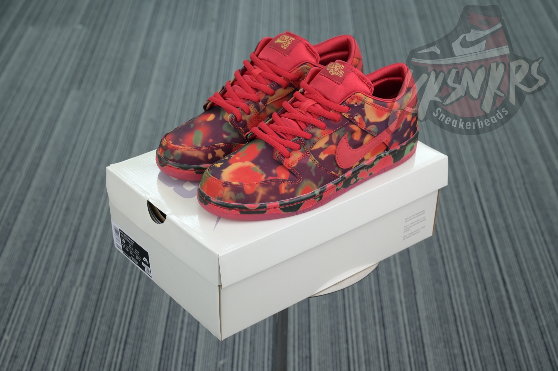 The Wizard of Oz x Nike SBDunk Low“Ruby Slipper”