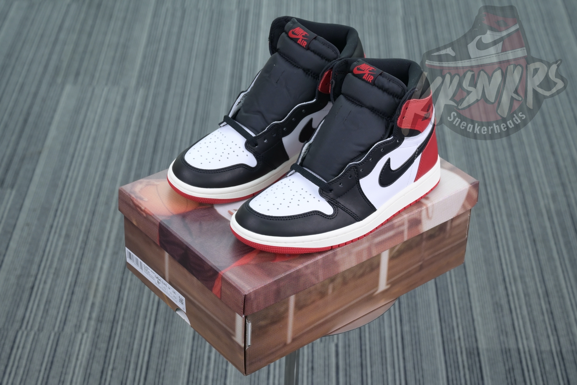 Jordan Air Jordan 1High OG“Black Toe Reimagined”