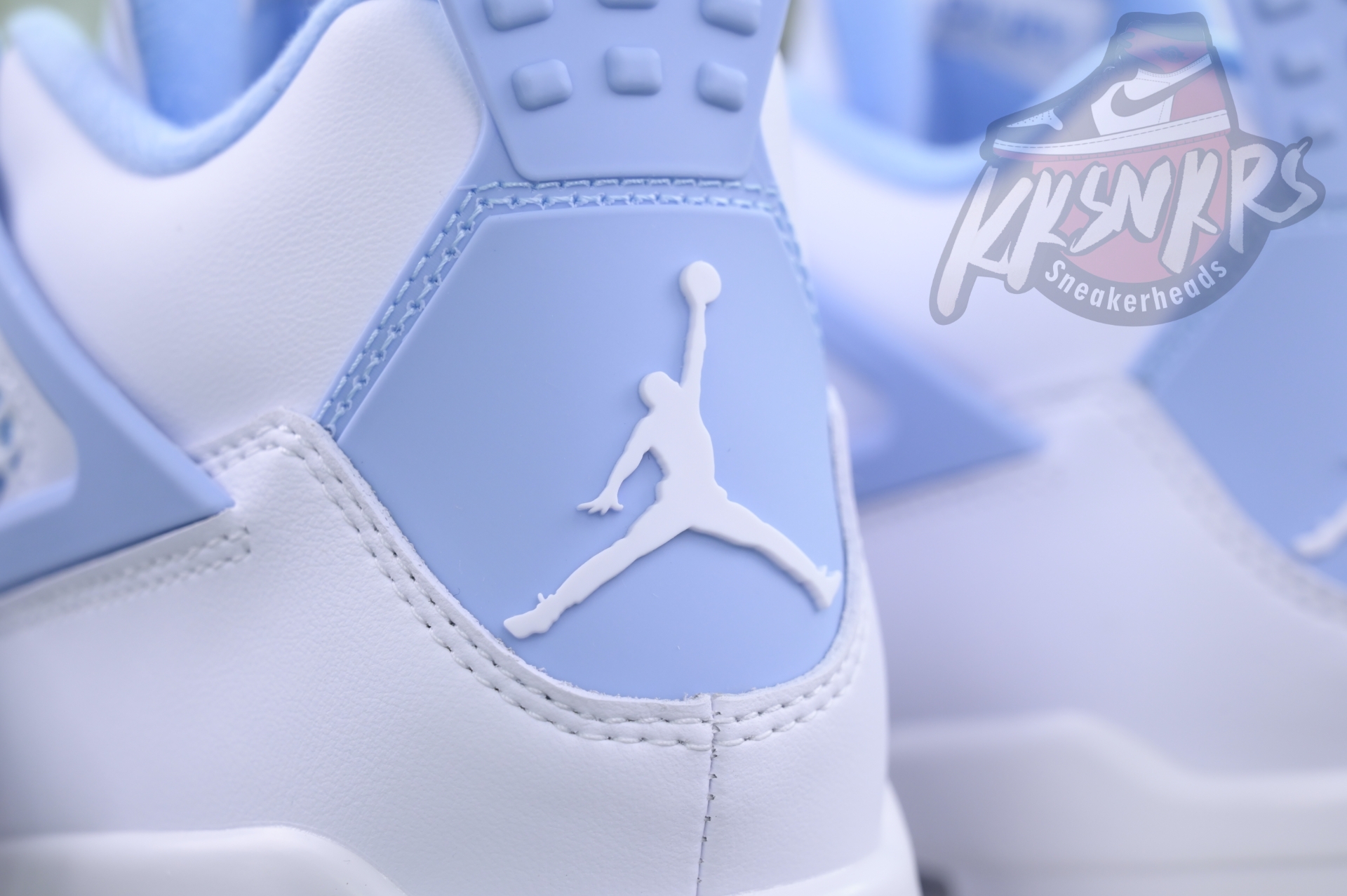 Jordan Air Jordan 4“ALUMINUM”
