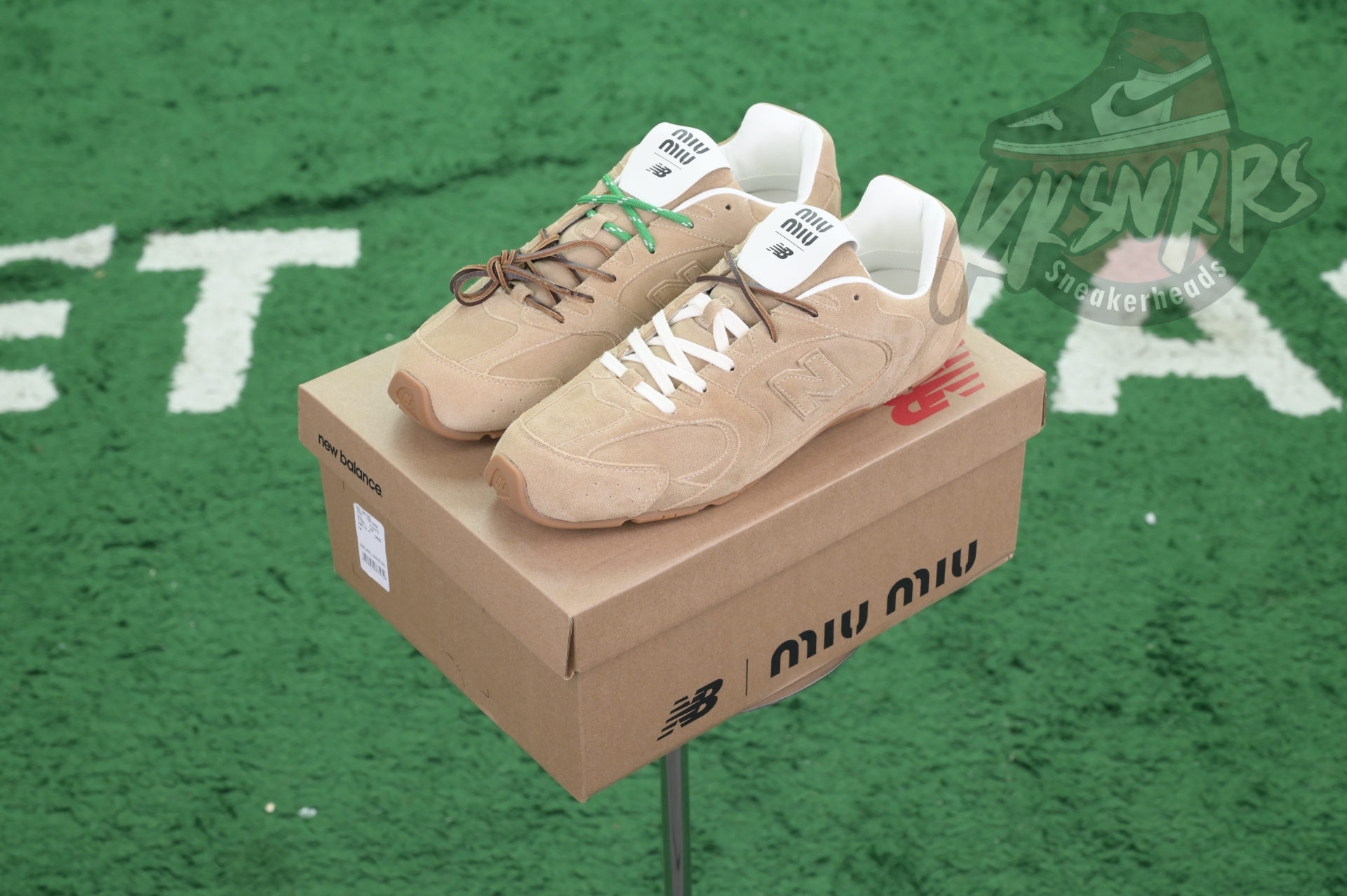 New Balance x MIU MIU NB 530 SL
