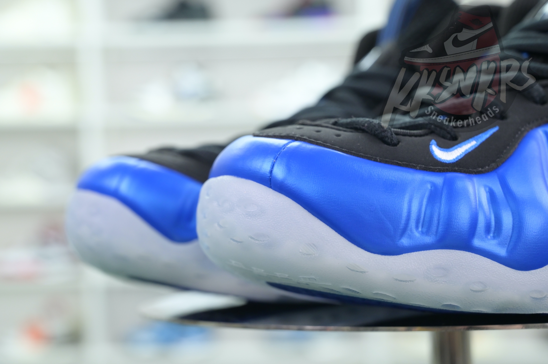 Nike Foamposite One“Dark Neon Royal”