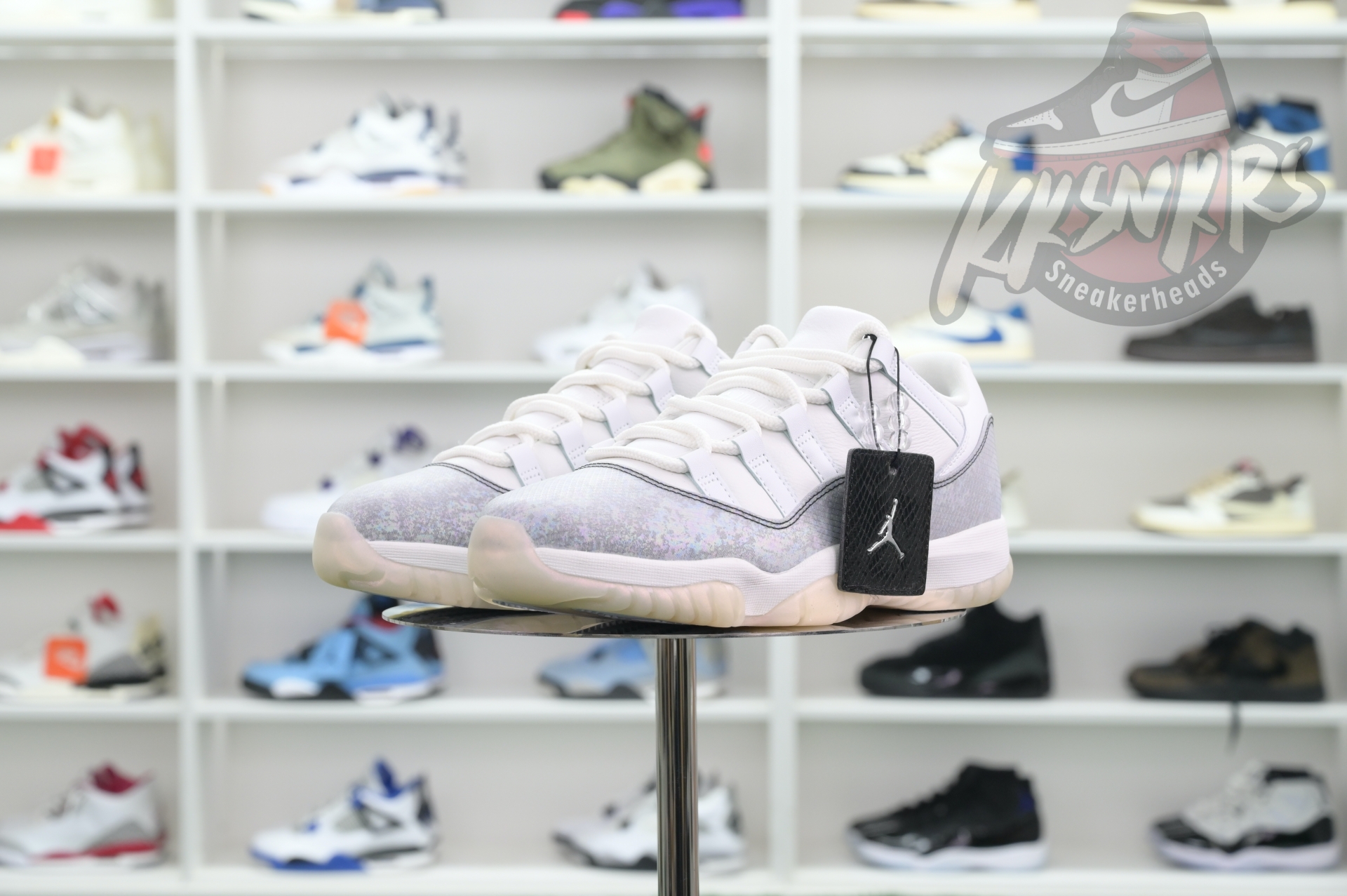 Jordan Air Jordan 11 Low  CNY