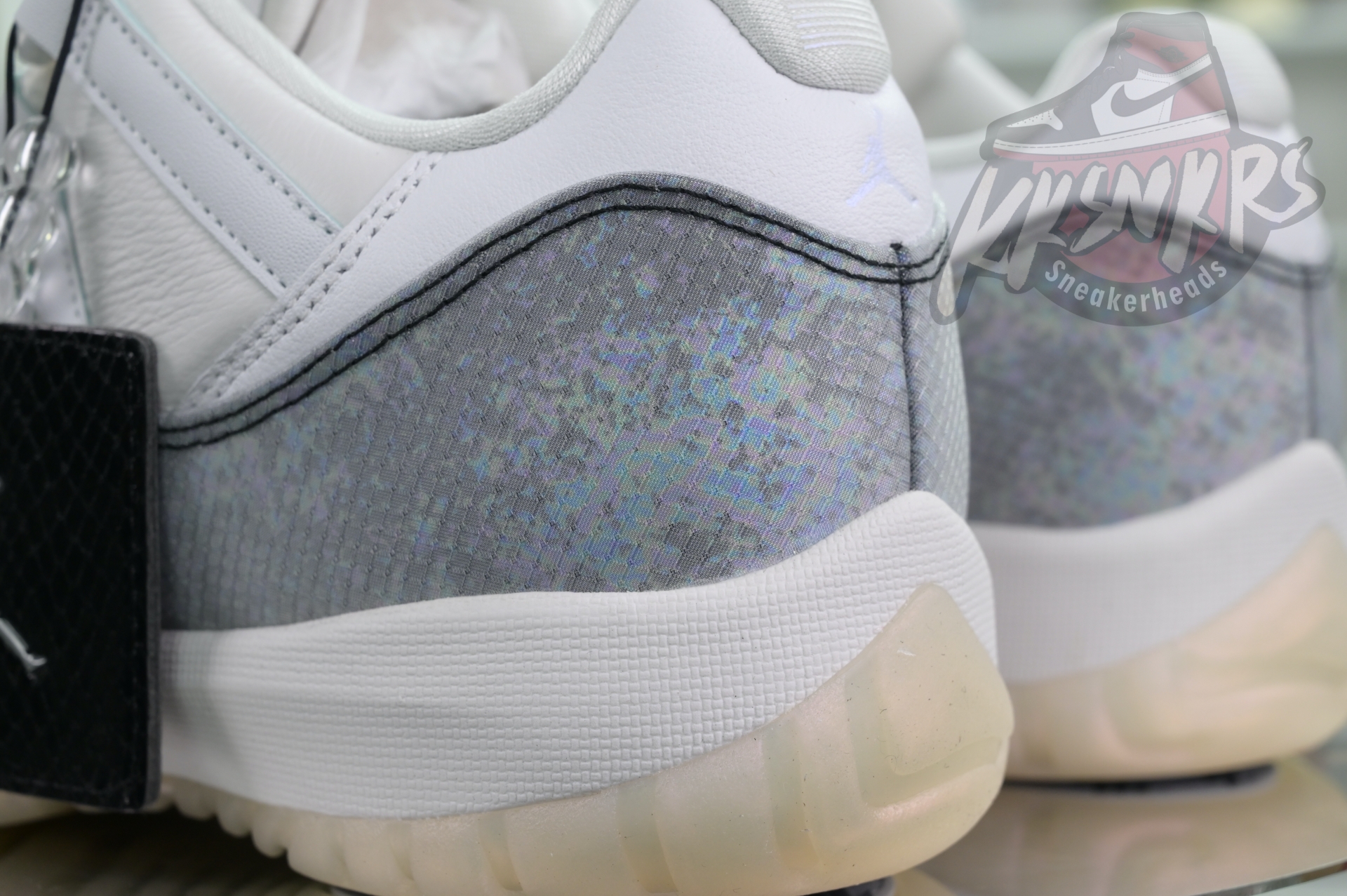 Jordan Air Jordan 11 Low  CNY