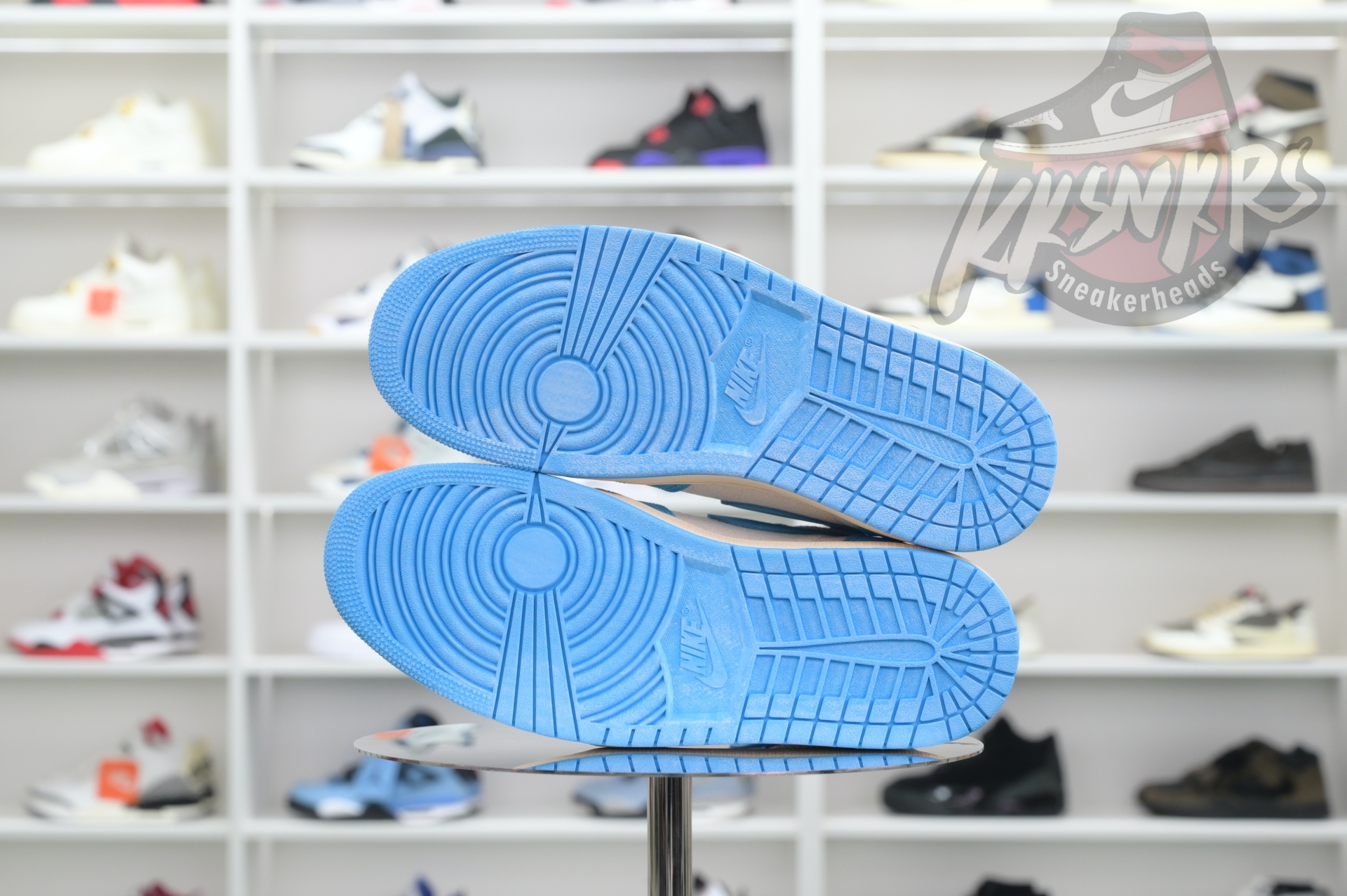 Air Jordan 1 High OG“UNC Reimagined”
