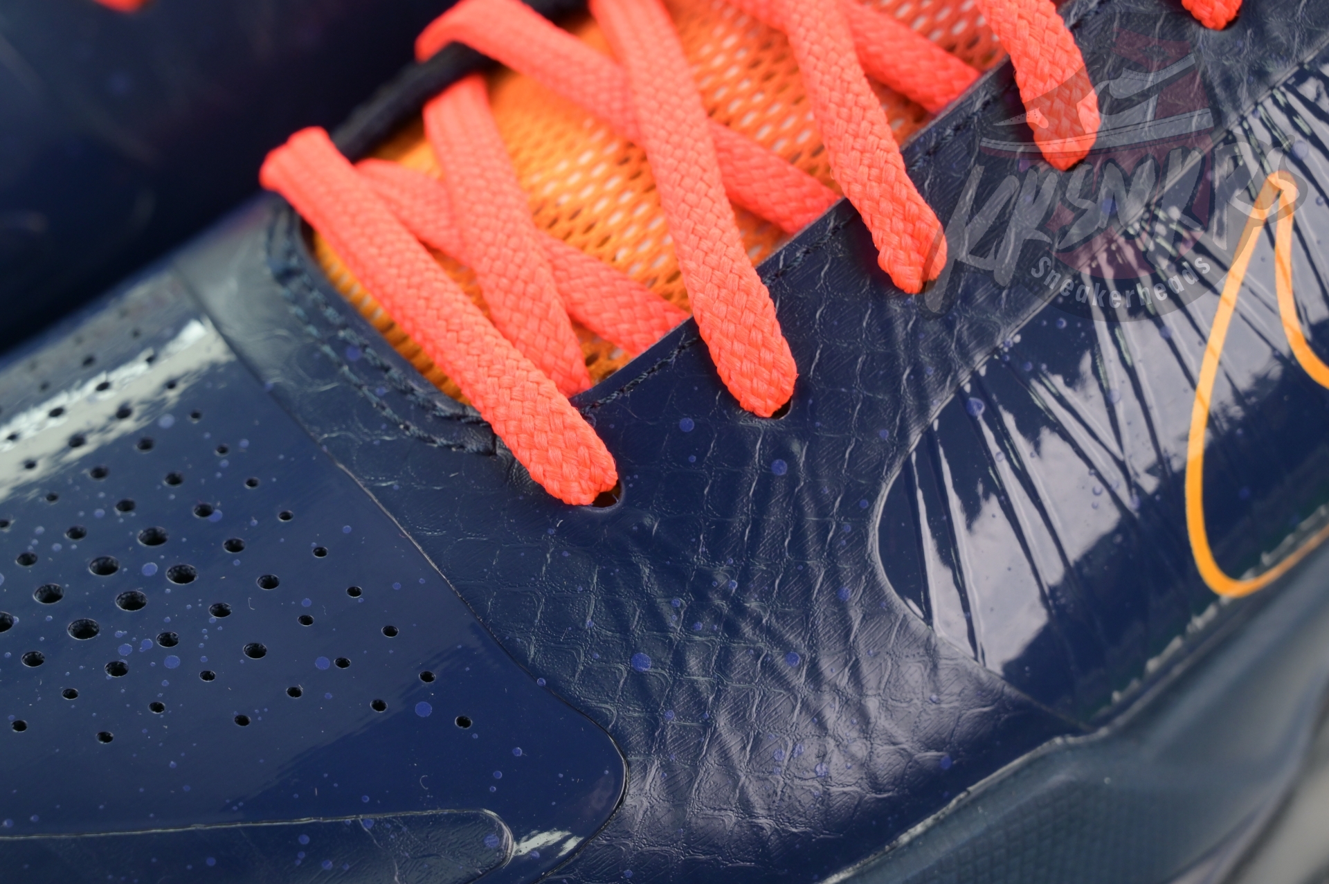 Caitlin Clark x Nike Kobe 5 Protro“Indiana Fever
