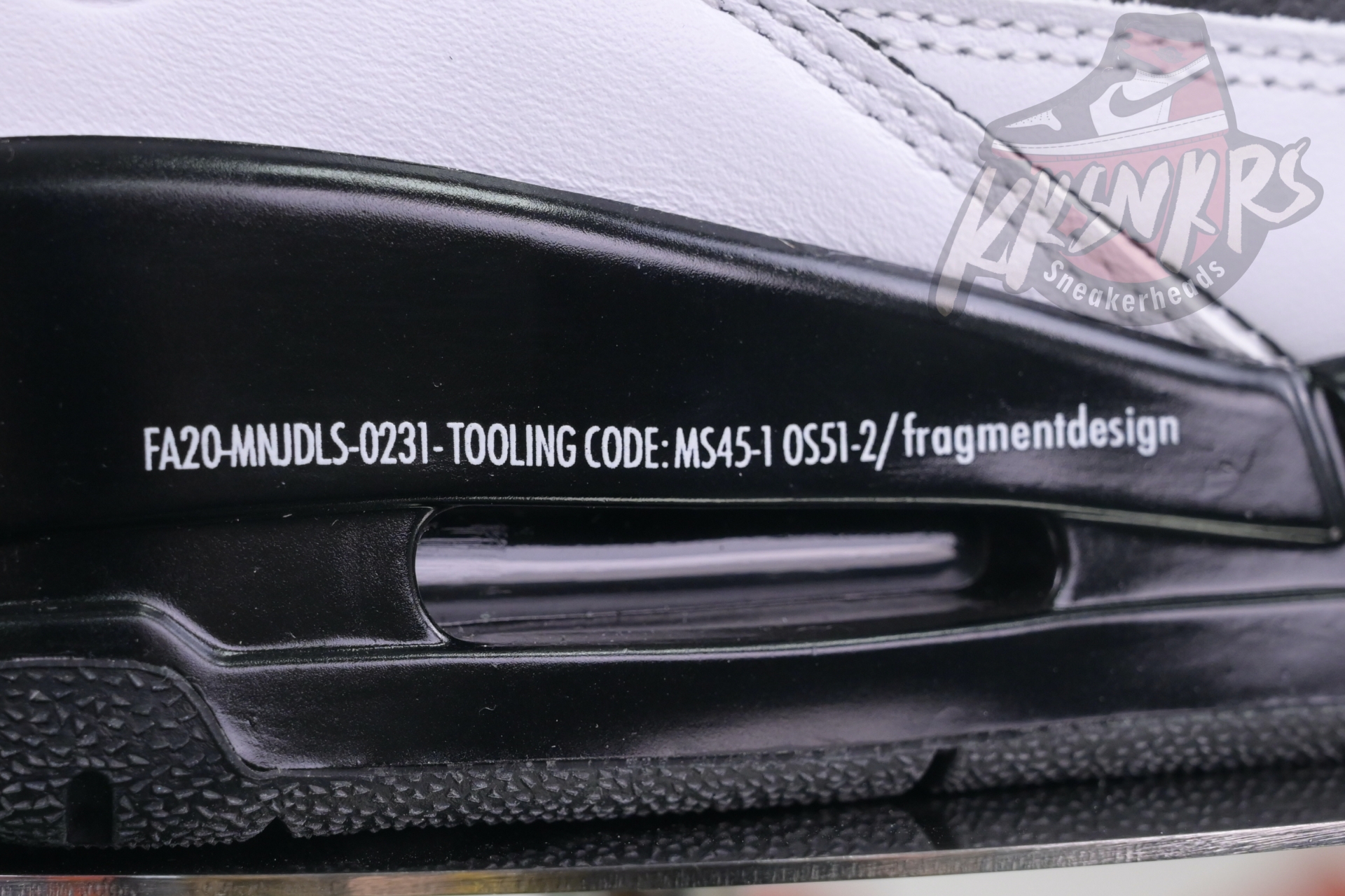Fragment Design x Jordan Air Jordan 3“Black/ White”  DA3595-001