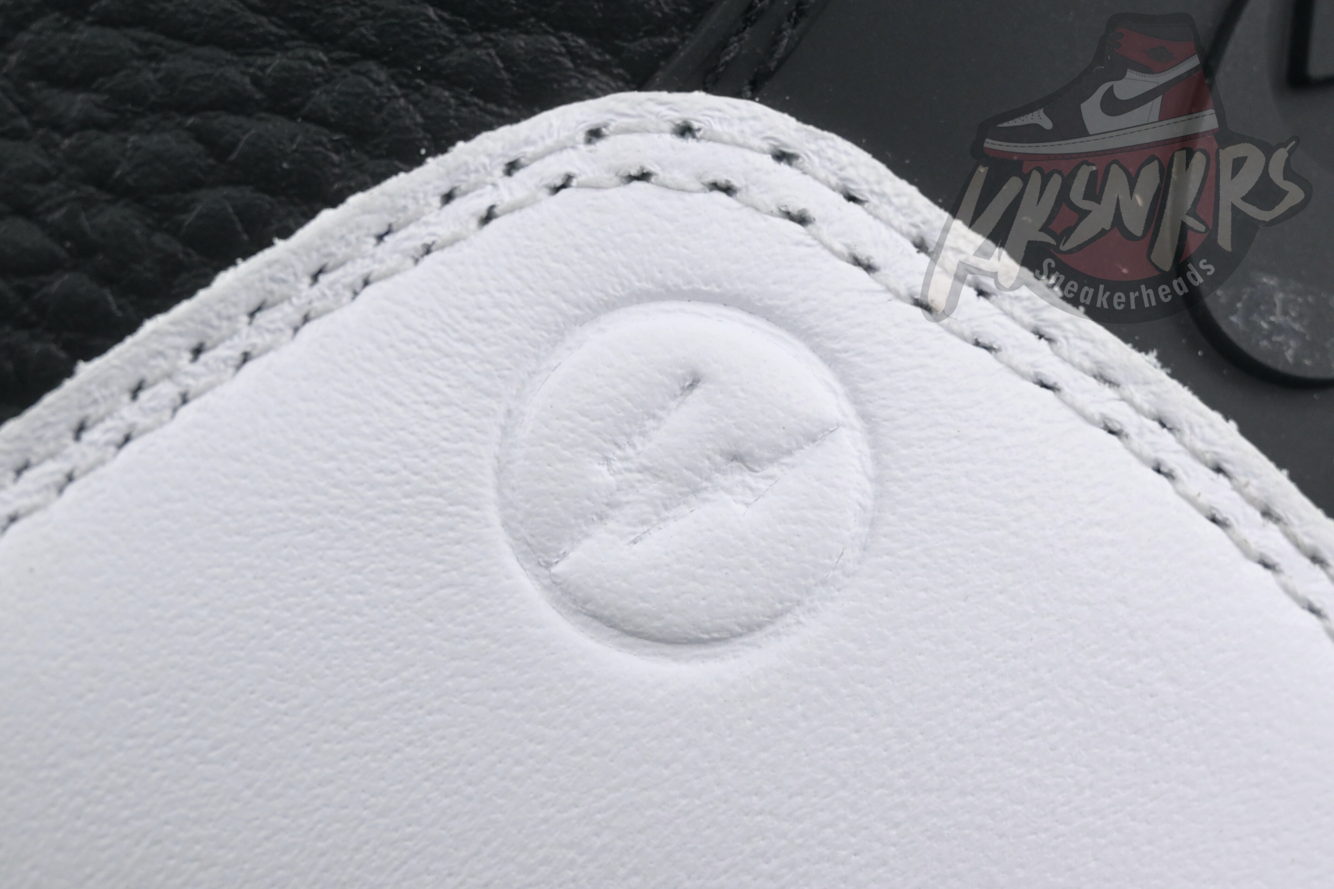 Fragment Design x Jordan Air Jordan 3“Black/ White”  DA3595-001
