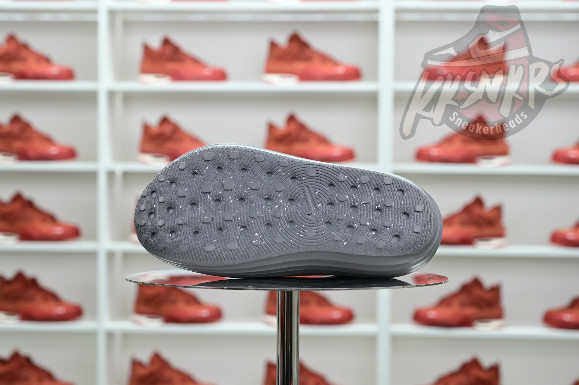 Nike ReactX Rejuven8  HV5060-002