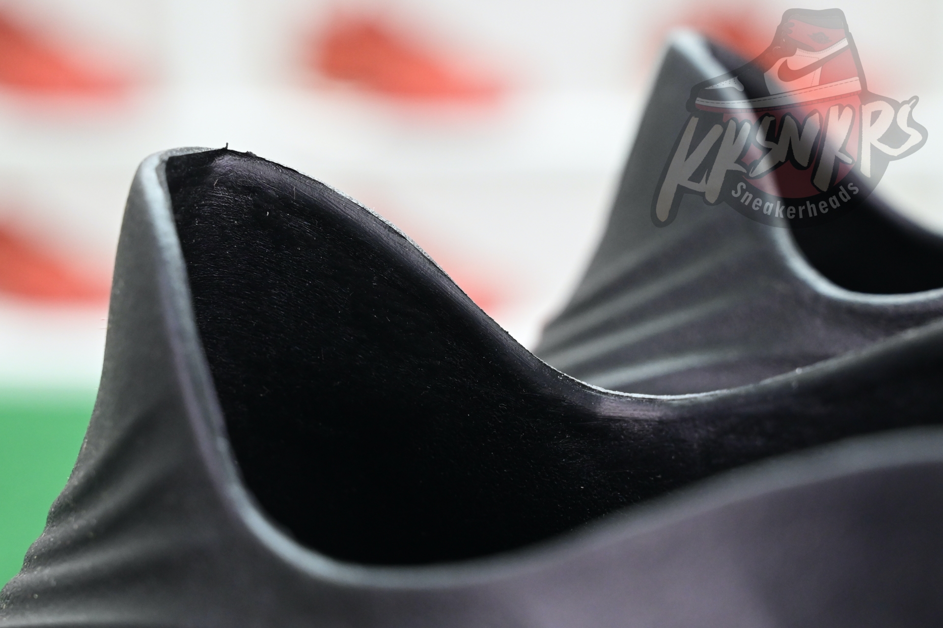 Nike ReactX Rejuven8 HV5060-001