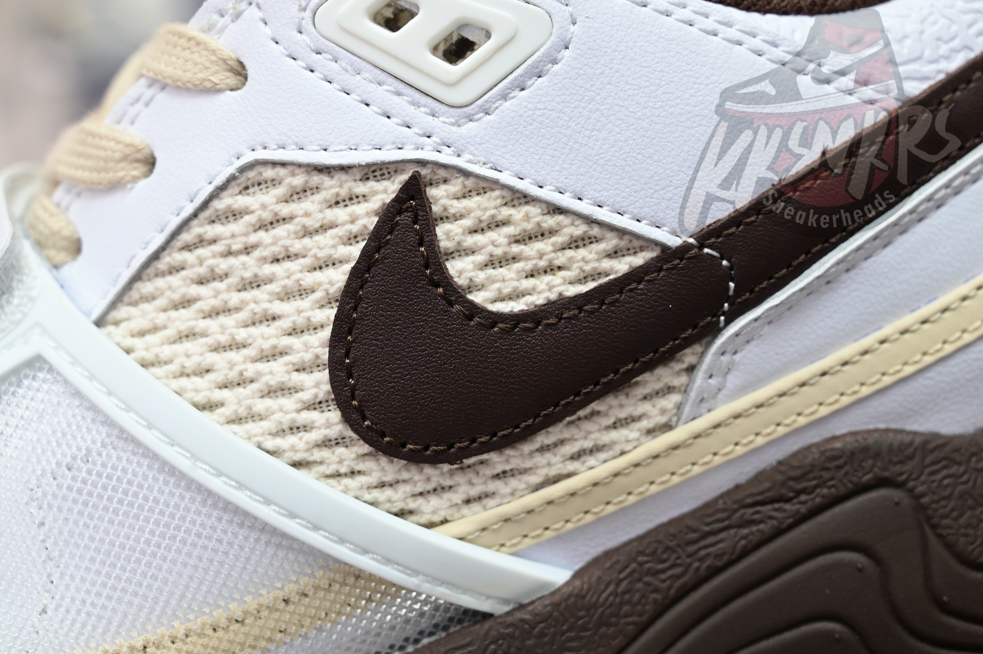 Travis Scott x Nike ZOOM Field JAXX“White/ Light Chocolate”HQ3073-100