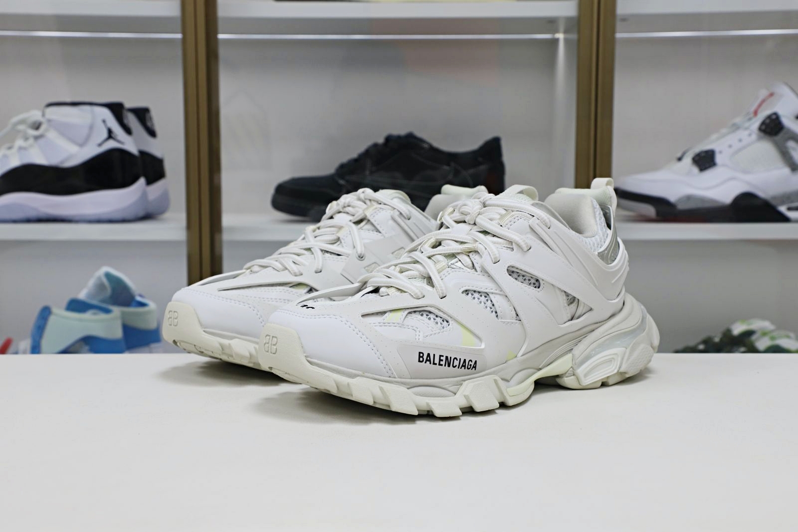 Balenciaga  Track（LED）