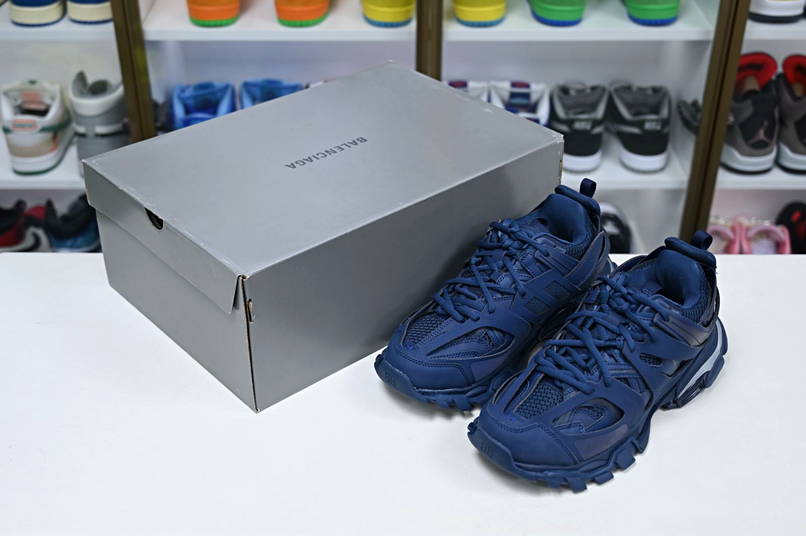 Balenciaga  Track(LED)