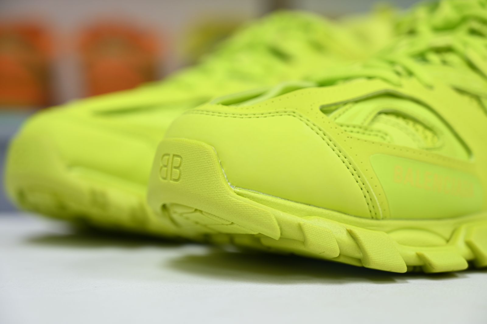 Balenciaga  Track（LED）