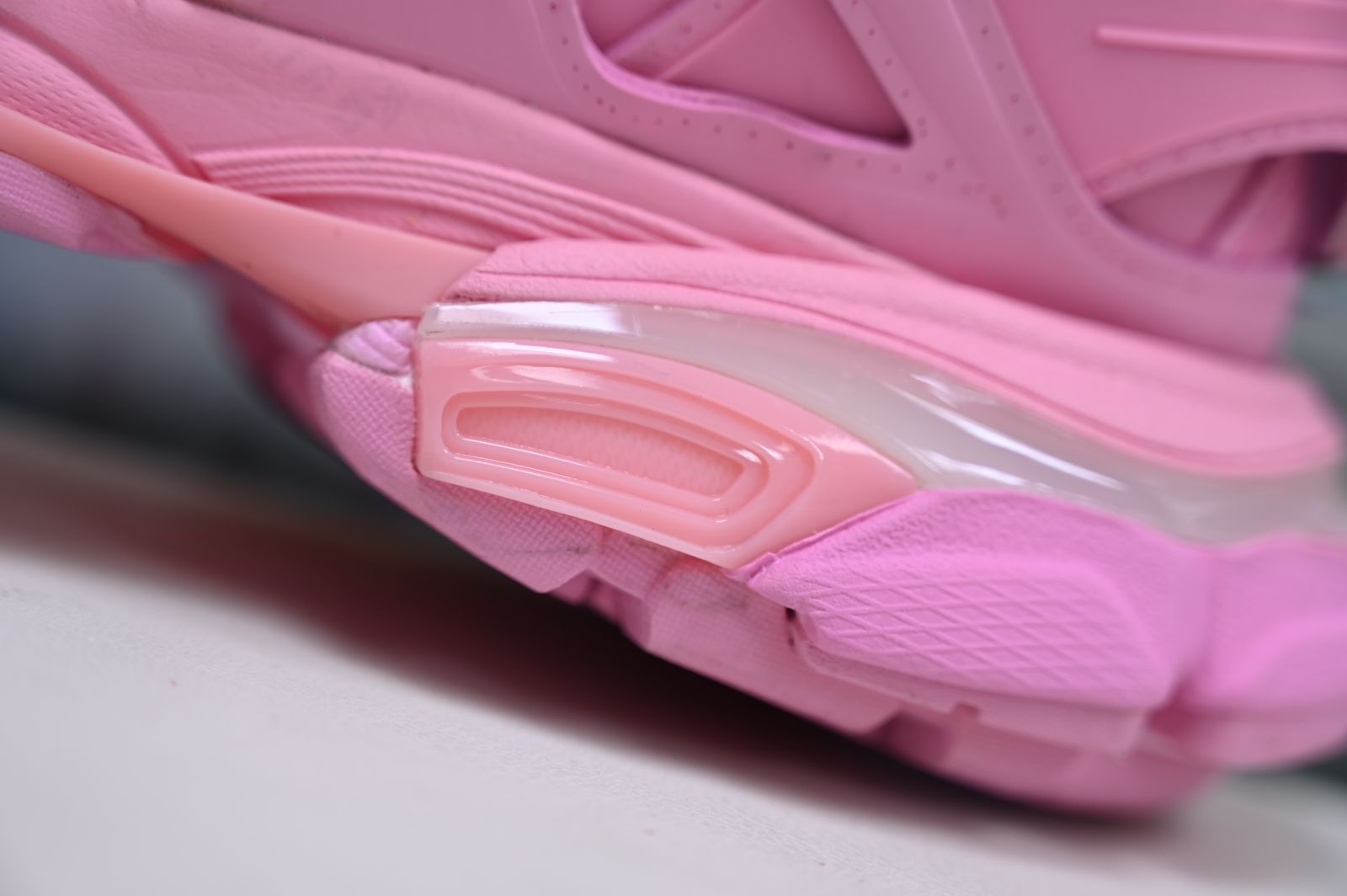 Balenciaga  Track（LED）