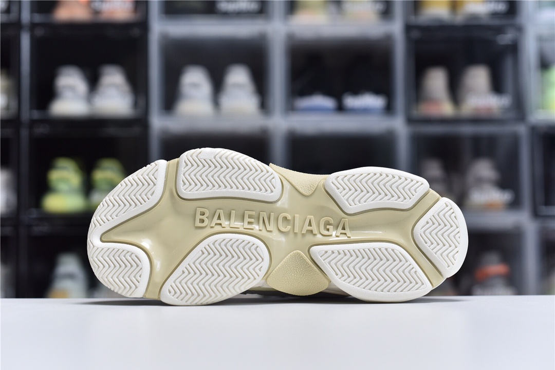 Balenciaga Triple S