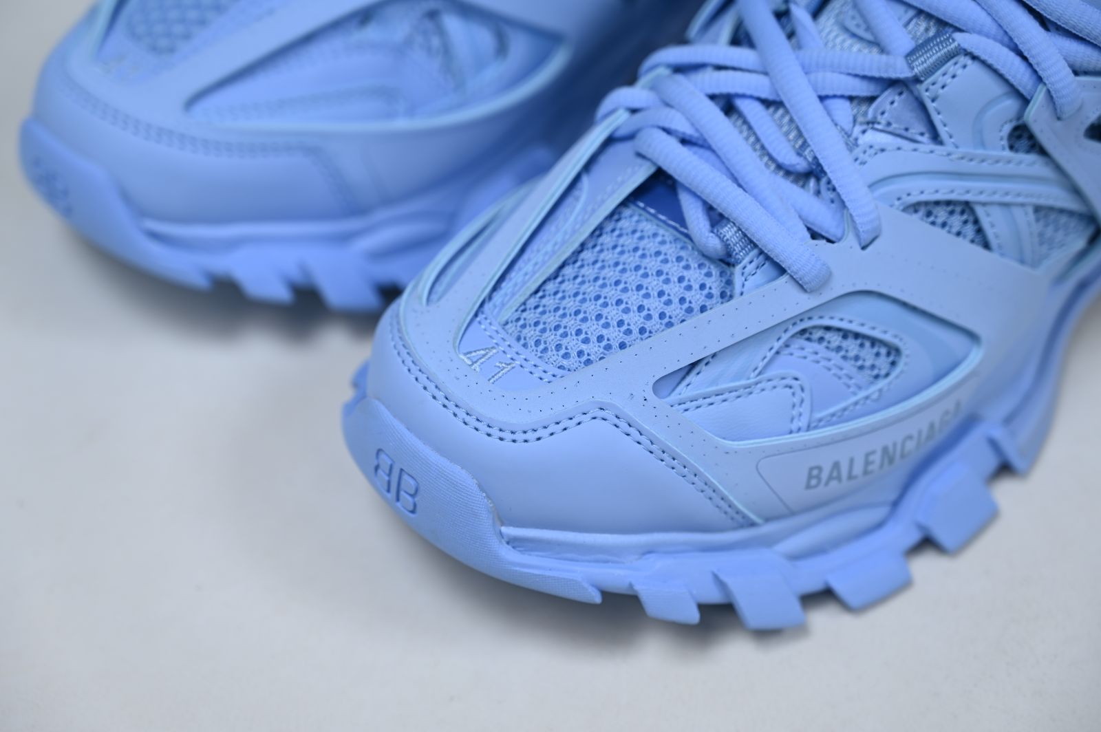 Balenciaga  Track（LED）