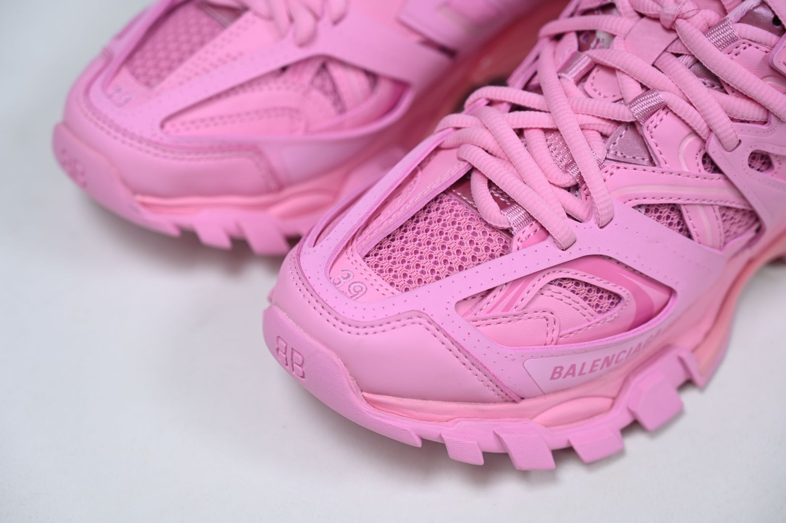 Balenciaga  Track（LED）