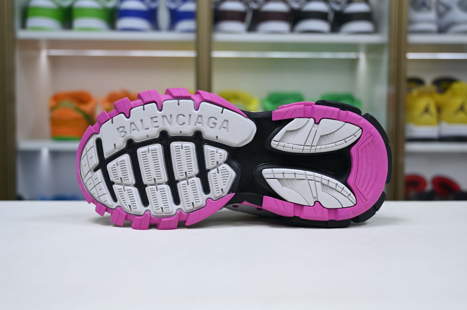 Balenciaga  Track（LED）