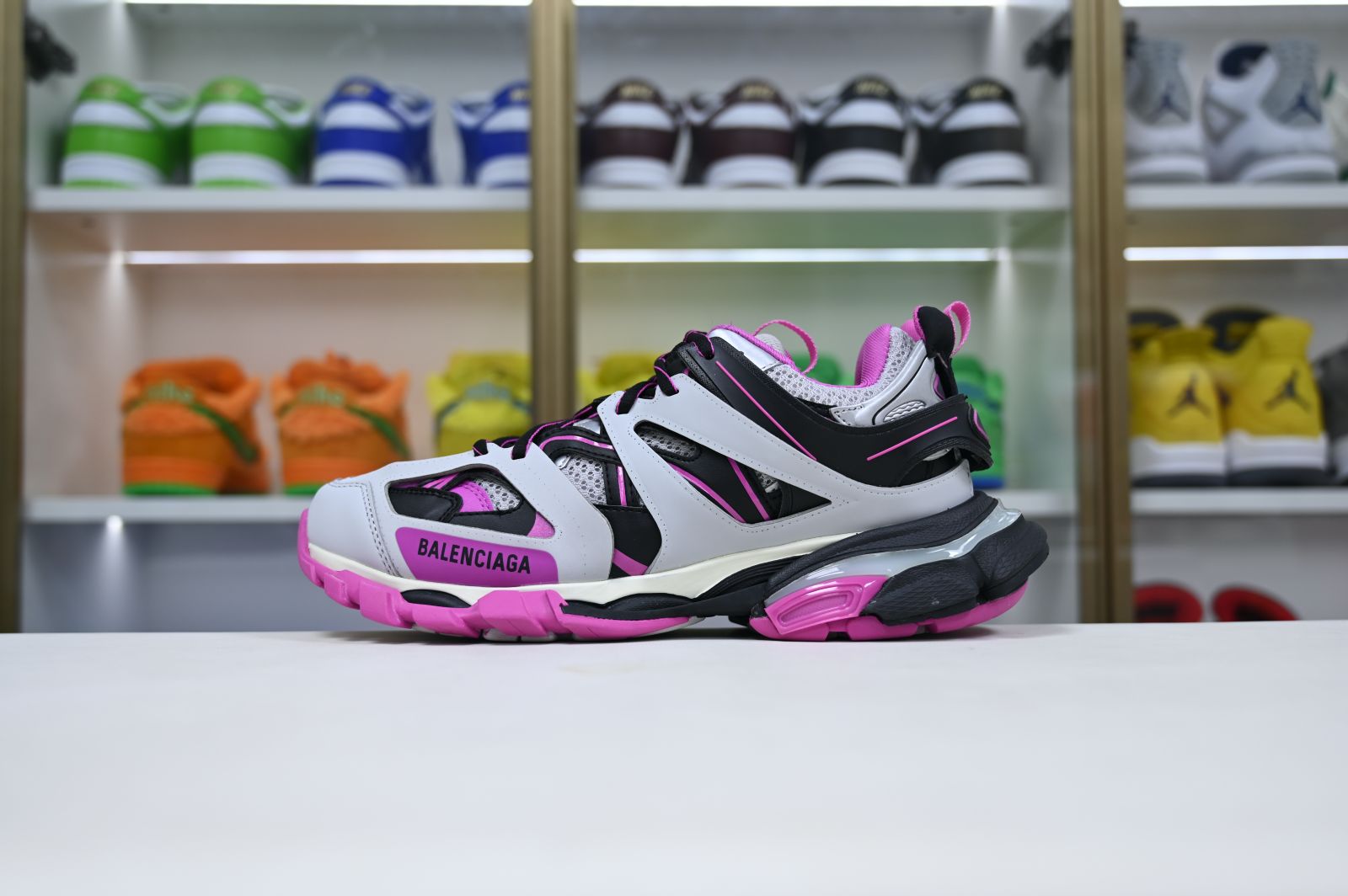 Balenciaga  Track（LED）